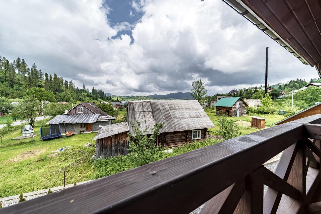 Guest House Slavske Exterior photo