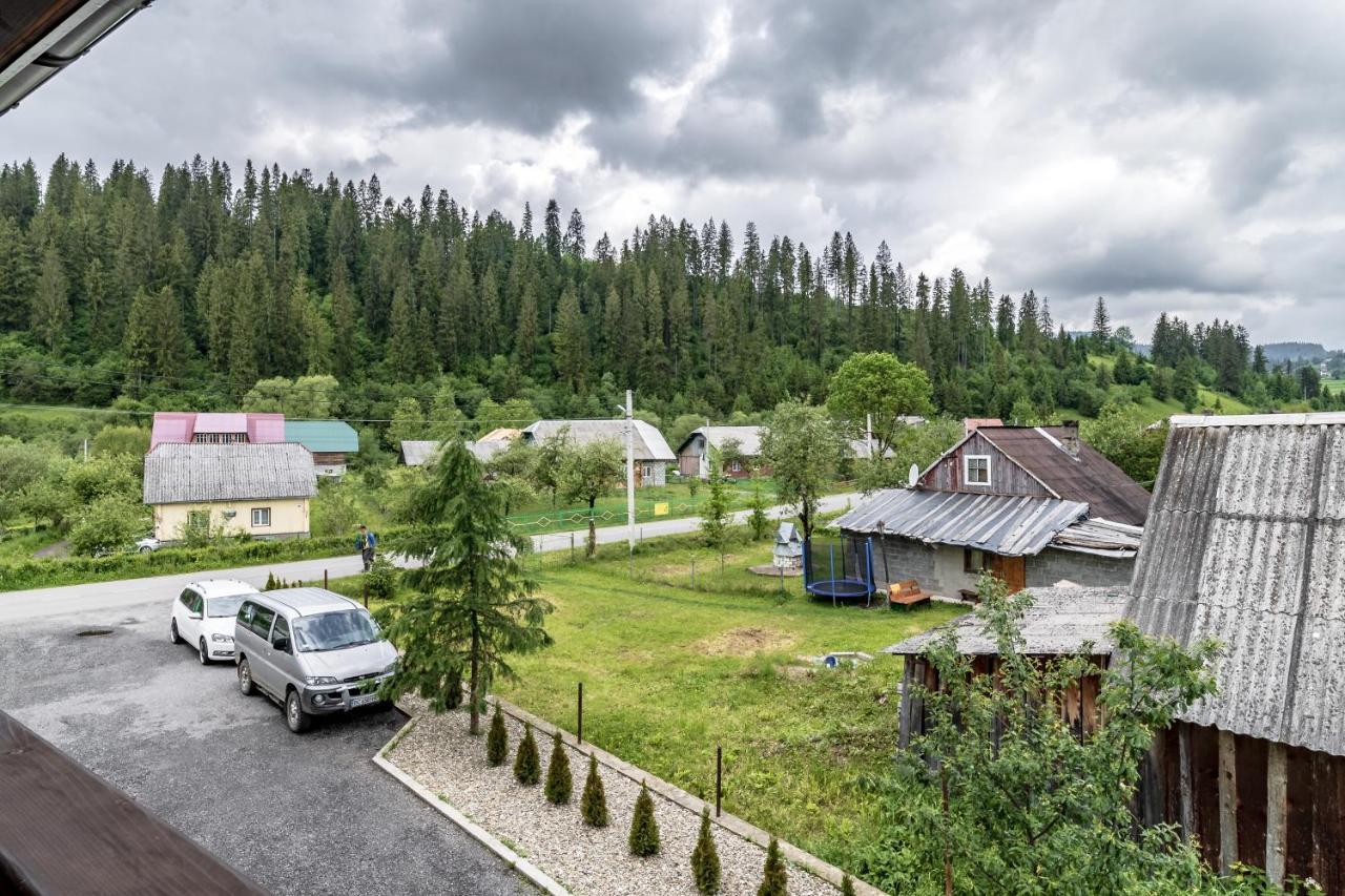 Guest House Slavske Exterior photo