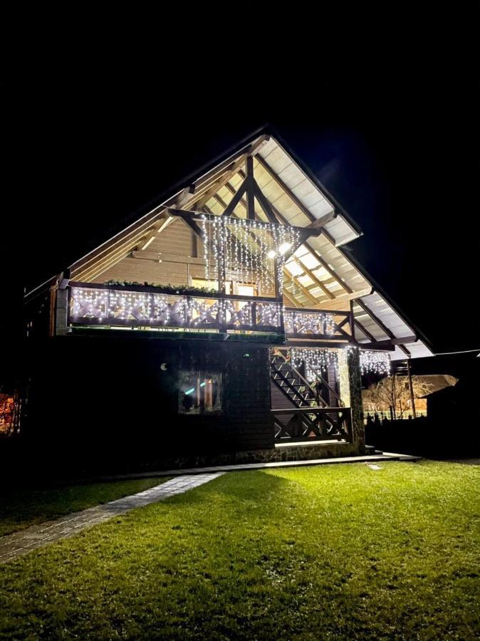 Guest House Slavske Exterior photo